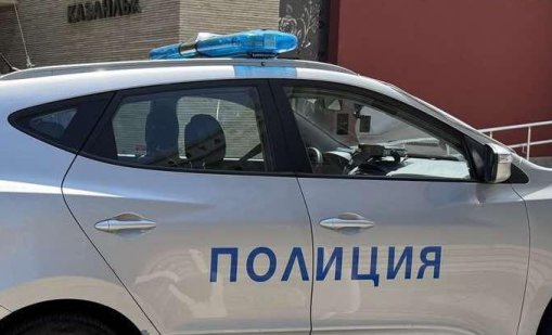 85-годишна хвърли 3500 евро през терасата на измамник