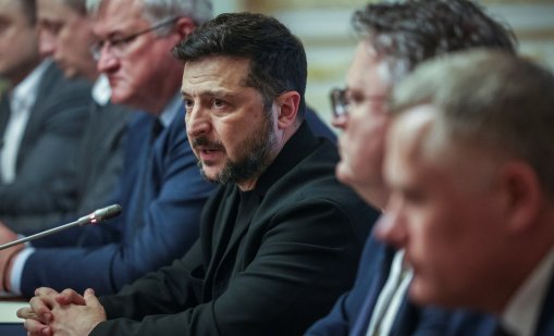 Украйна получава първия транш от заем от 90 млрд евро от ЕС