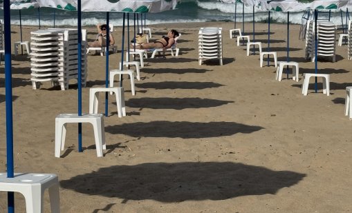 Четиригодишно се загуби на плажа на Слънчака, полицаите го откриха