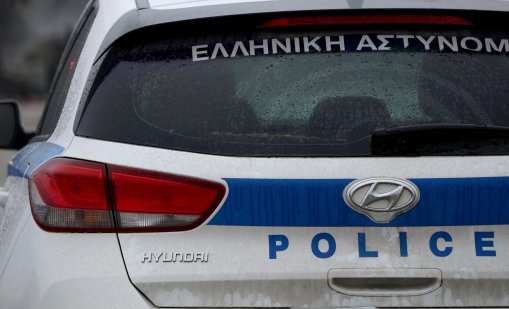Задържаха българин за измами за 690 000 евро в Гърция