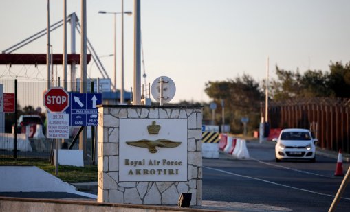 Удари с дронове в Кипър, училищата са затворени