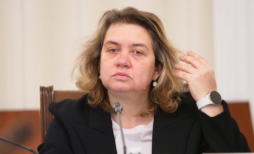 Киселова за ротацията: Каквито решения бъдат взети, те ще се изпълняват