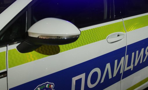 Шофьор се преобърна с колата си до спирка в Пловдив