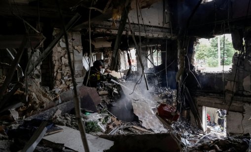 Топката е в полето на Зеленски, но той е в невъзможна позиция