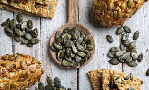 5 вкусни рецепти с изненадващо полезните тиквени семки