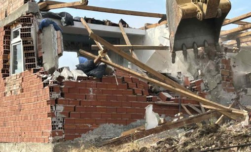 Премахват над 100 незаконни постройки край старозагорския квартал "Лозенец"