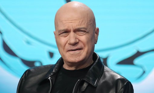 Слави отвърна на майката на загиналия Ники: Няма да изтеглям песента си