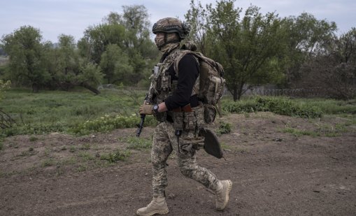 Те идват от Белгия, САЩ, Швеция: Защо чужденци продължават да се бият за Украйна? 