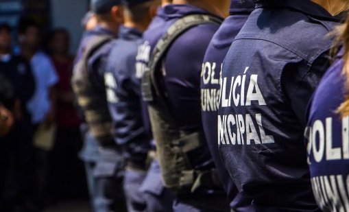 Двама с мотор застреляха трима души в Испания