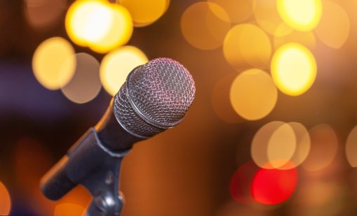 Конкурсът "Златните 240" към 13:00 ч.: Има размествания между песните, "Самолета" е първа