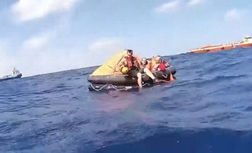 Български моряци са евакуирани заради пожар на кораб в Мексиканския залив