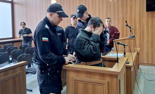 Синът убил и разчленил баща си в Пловдив за едно дистанционно остава в ареста 