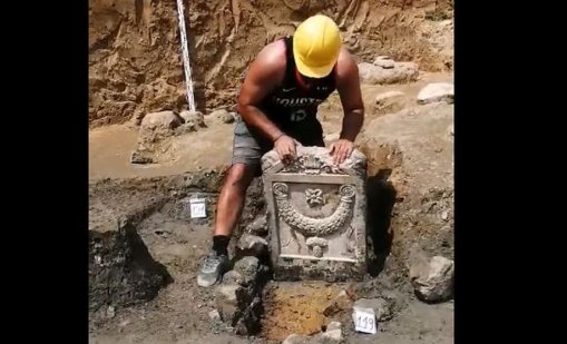 Нова находка в Хераклея Синтика: Разчетоха надпис върху древна плоча