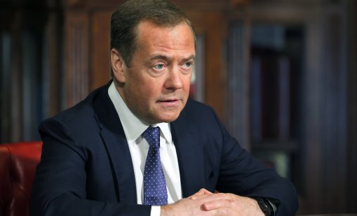 Медведев заплашва: Още дронове ще нарушават съня на европейците