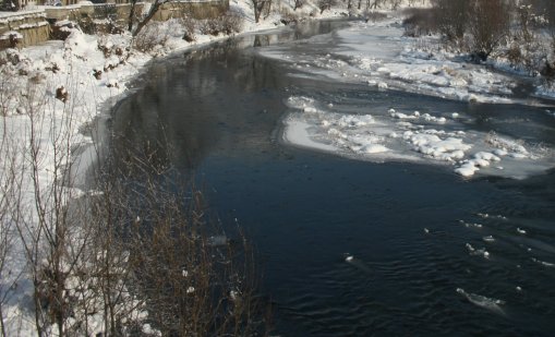 Нивото на Янтра във Велико Търново се е покачило с 2 метра