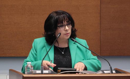 Министър Петкова към ПП: Не бързайте да злорадствате