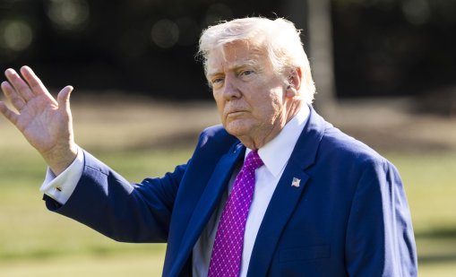 Тръмп: САЩ разчистват Ормузкия проток