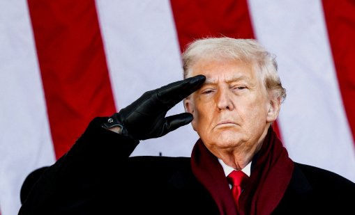 Венецуела обяви мобилизация заради приближаването на самолетоносач на САЩ