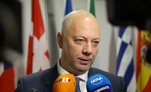 Желязков: Според Конституцията личният живот е неприкосновен