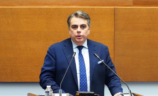 Василев: Силно се надяваме управляващите да чуят хората днес