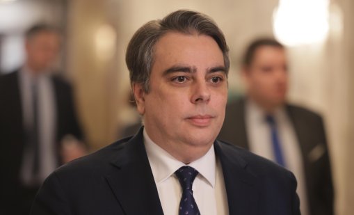 Асен Василев, ПП: Промените по тъмни доби взривяват Изборния кодекс