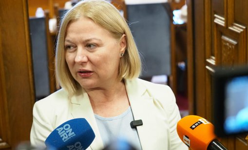 ДБ: Текстът за социалните мрежи в Изборния кодекс е неприемлив