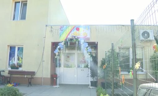 Деца по пантофи в градината заради бомбени заплахи: Как се действа при сигнал