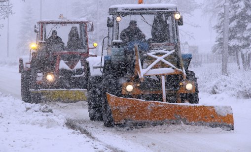 Снегът остави  без ток 40 села и квартали в Габровско