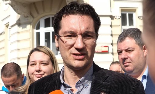 Крум Зарков за споразумението с Украйна: Политика на тъмно не се прави