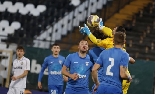 Септември (София) и Спартак (Варна) не си вкараха голове