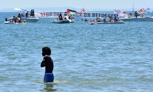 Потъна кораб с мигранти в Средиземно море, над 70 души са в неизвестност