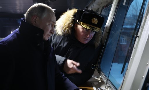 Русия защитава подводниците "Борей" от атаки с дронове