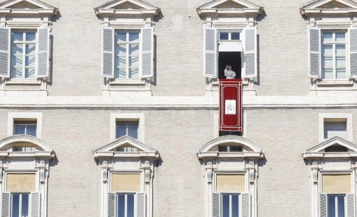 &bdquo;Изгорете всичко&ldquo;: тайните на досиетата за педофилия на Ватикана