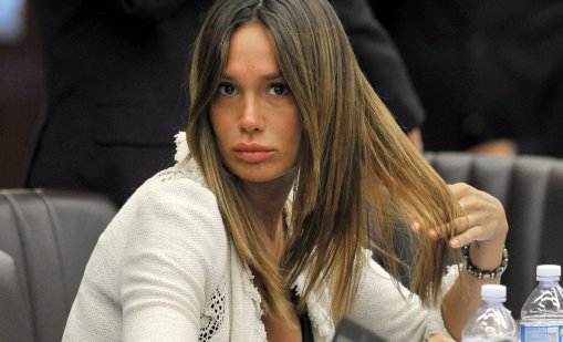 Скандал в Италия около помилването на Никол Минети, набирала жени за Берлускони