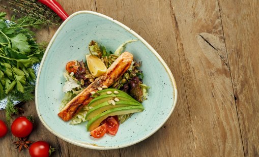 Рецептата Dnes: Салата със сьомга