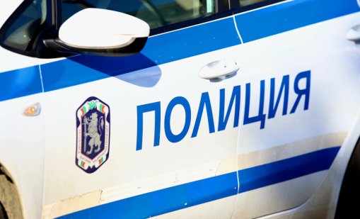 Мъж стреля с прашка по деца, полицията го задържа