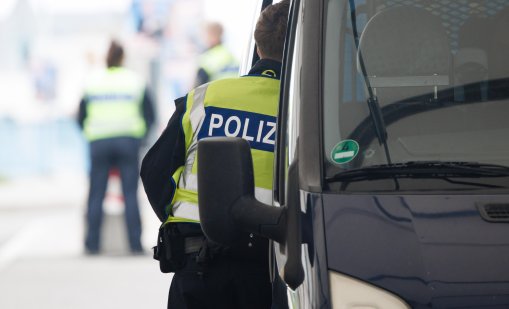 България получава отстъпки при разселването на мигранти от 2026 г. 