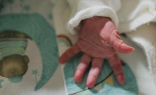 Мирослав Боршош вече е дядо, Радина роди момченце 