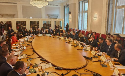 Бюджетната комисия гласува на второ четене удължителния бюджет