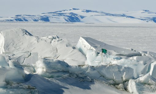 Изследователска база "Конкордия" в Антарктида отчете -84,1&deg;C