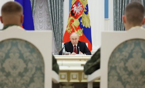 Как няколко хиляди гласа можеха да спрат възхода на Путин към властта в Русия? 
