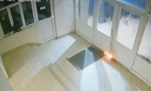 Над 150 души живеят в страх заради палежи в блок в София