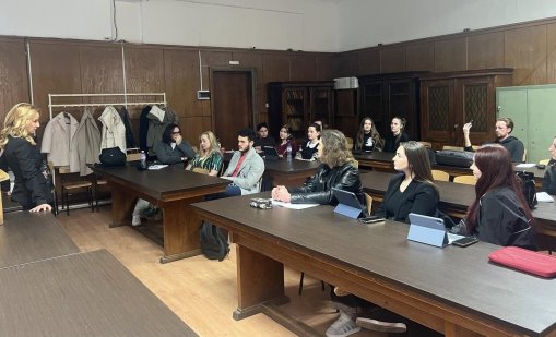 Цънцарова си намери нова работа, преподава  "Политическа журналистика" в СУ ВИДЕО