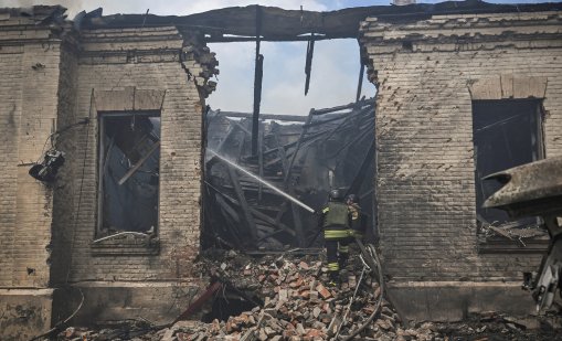 Руски удари с дронове в Украйна, трима са убити
