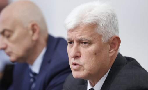 Стоянов за резолюцията на ЕП: Политическа атака към кабинета от "Сглобка 2"