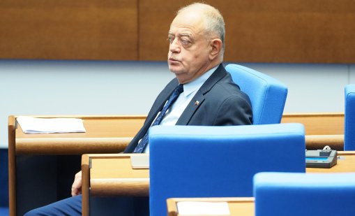 Ген. Атанасов: Ако този вот на недоверие не мине, ще се усилят протестите