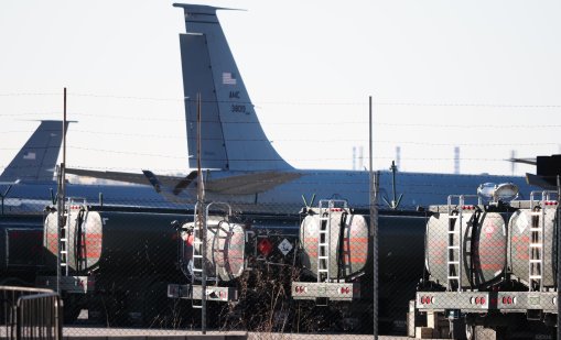 Четири от американските самолети у нас излетяха, транспондерите им са изключени ВИДЕО