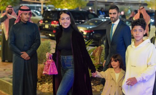 Лукс в Рияд - разберете повече за живота на Джорджина и Кристиано Ронлдо