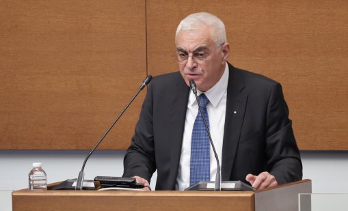 Проверяват кода на 100% от инсталираните машини за гласуване