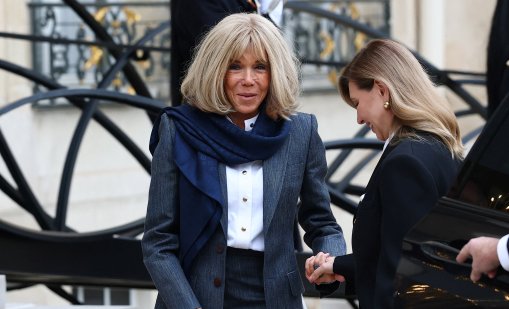 Бриджит Макрон се извини с половин уста на феминистките, които нарече "глупави кучки"